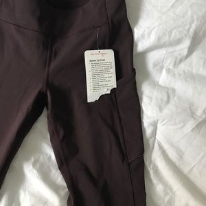 Lululemon speed up crop